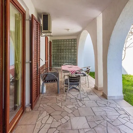 Mladen Appartement Baška