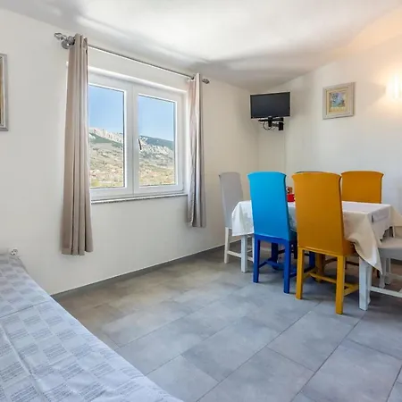 Mladen Apartment