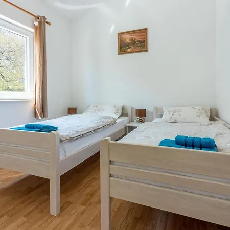Apartment Mladen
