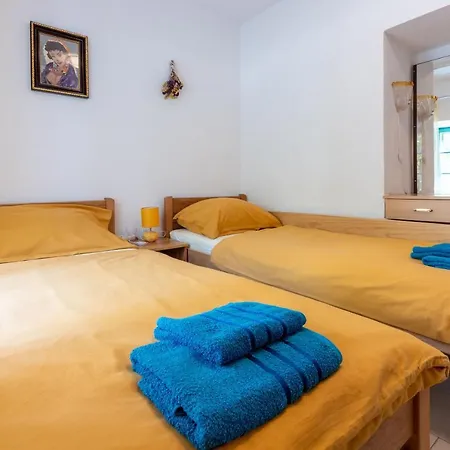 Mladen Apartment