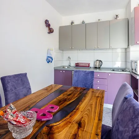 Mladen Apartment